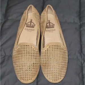 Crown Vintage Slip on Flat Tan Shoes “pepper style” Women's Size 8.5
